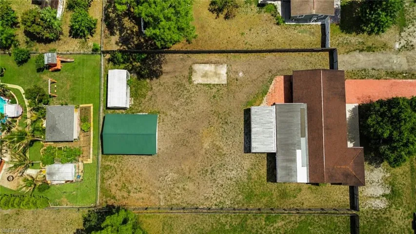 18  Illinois  RD, Lehigh Acres, FL 33936