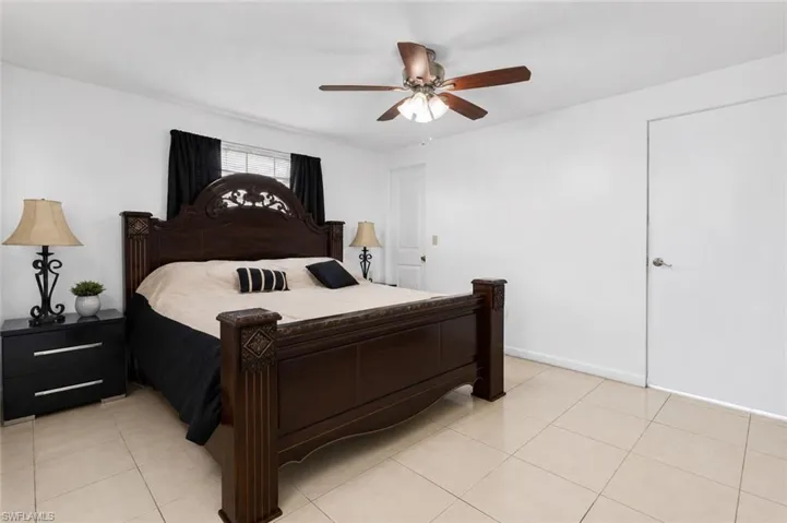 18  Illinois  RD, Lehigh Acres, FL 33936