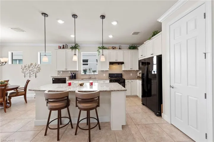 Kitchen w/ample light