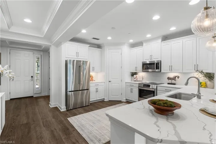 9657  Montelanico  LOOP, Naples, FL 34119