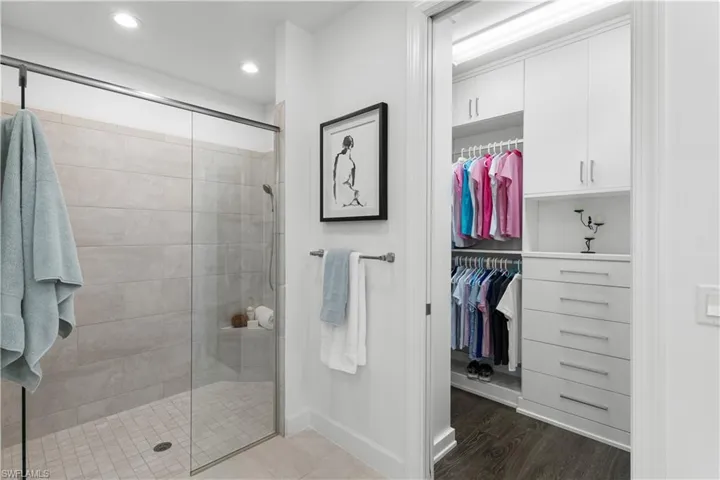 9657  Montelanico  LOOP, Naples, FL 34119