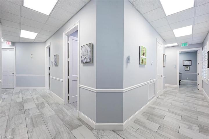 The clinic is thoughtfully laid out as an interactive circle where you flow seamlessly from on procedural area to the next.