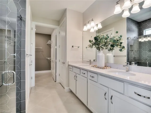 Owners Bath - Photos are from the furnished model. Options for this home may vary