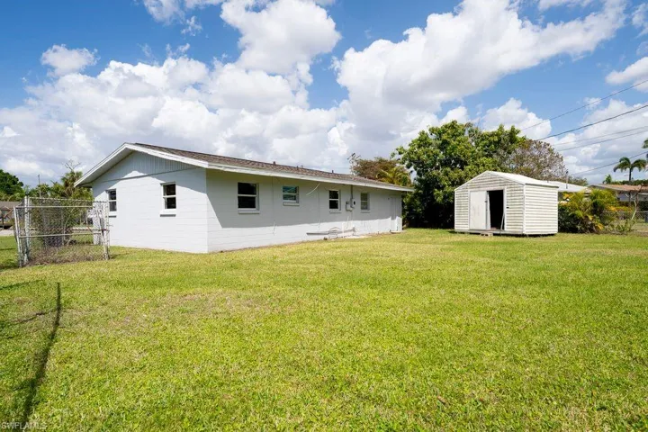 4631  New Haven  DR, Fort Myers, FL 33908