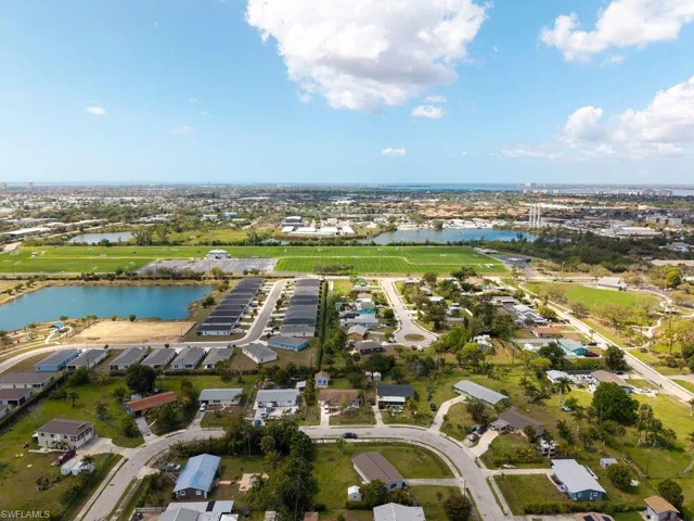 4631  New Haven  DR, Fort Myers, FL 33908