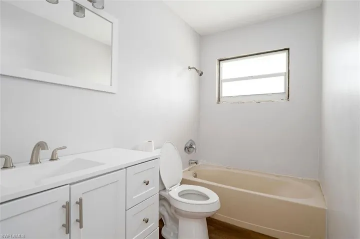 4631  New Haven  DR, Fort Myers, FL 33908