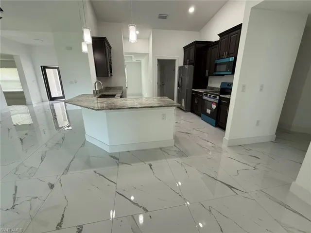 3804 10th St Sw, Lehigh Acres, Florida 33976