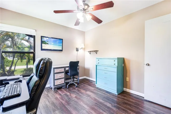 5033 Sw 22nd Pl, Cape Coral, Florida 33914