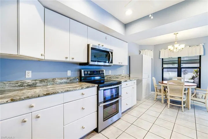 5033 Sw 22nd Pl, Cape Coral, Florida 33914