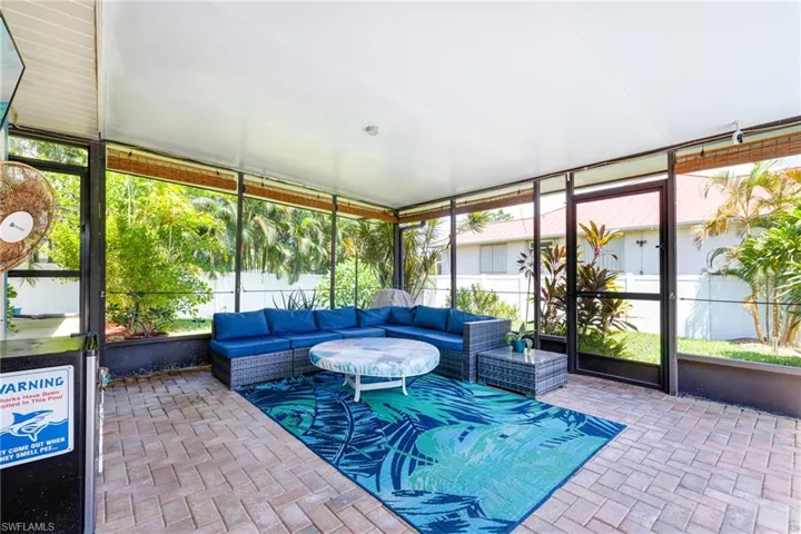 5033 Sw 22nd Pl, Cape Coral, Florida 33914