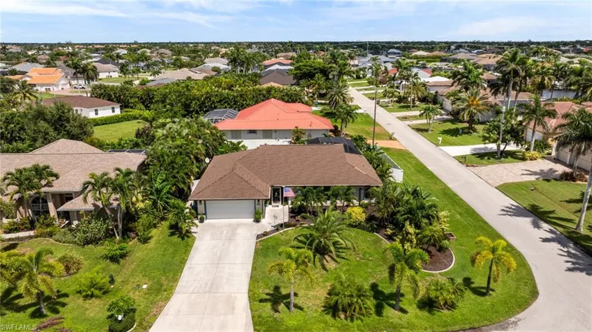 5033 Sw 22nd Pl, Cape Coral, Florida 33914