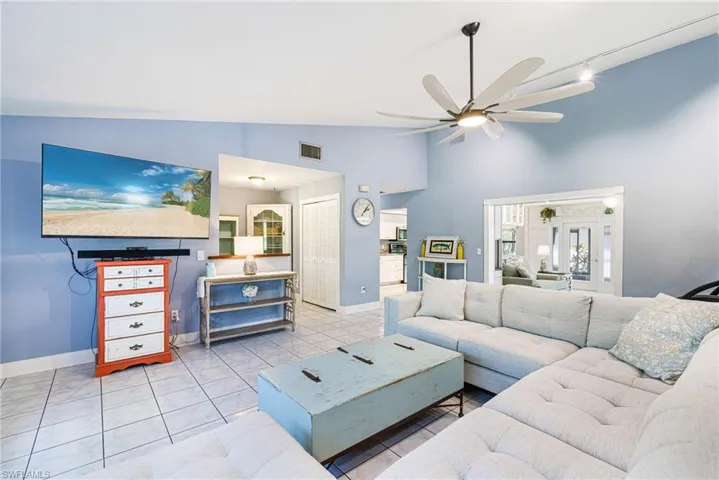 5033 Sw 22nd Pl, Cape Coral, Florida 33914
