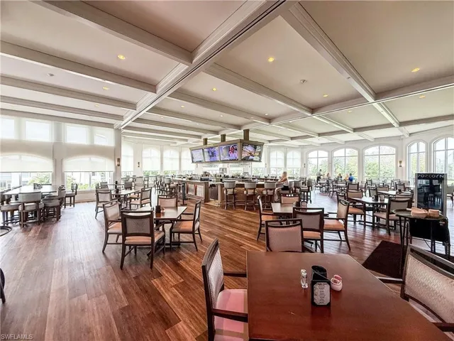 Dinning- Bar at Clubhouse