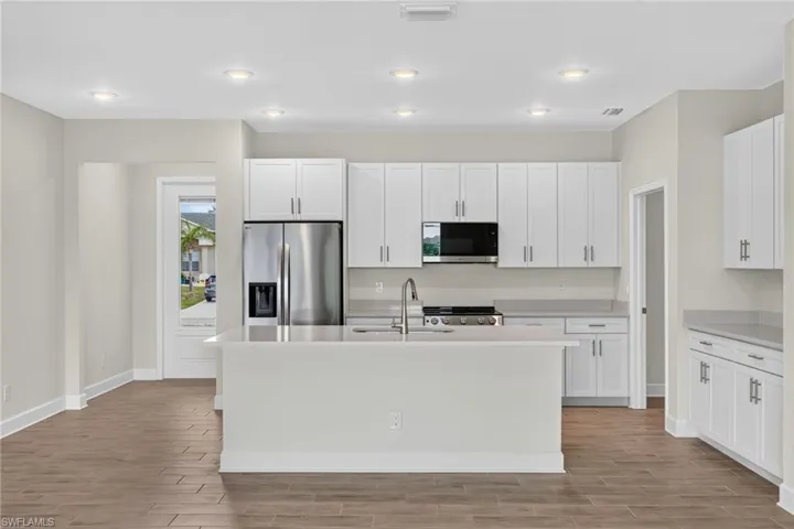 2819 Nw 23rd Ave, Cape Coral, Florida 33993