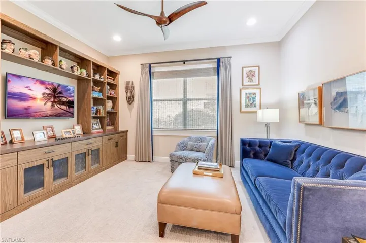 Den with custom built-ins