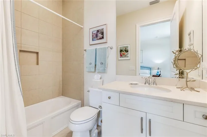 Guest ensuite bath