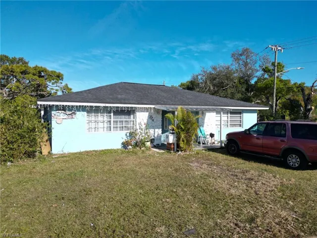 3743 Estelle St # 3745, Fort Myers Fl 33916