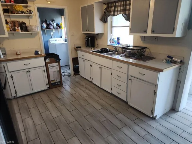 150 Brooks Rd, North Fort Myers, Florida 33917