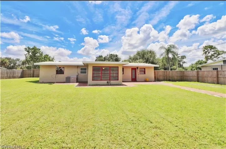 150 Brooks Rd, North Fort Myers, Florida 33917