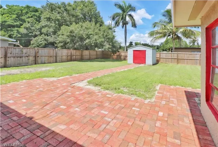 150 Brooks Rd, North Fort Myers, Florida 33917