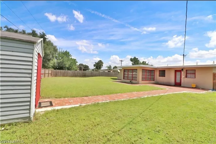 150 Brooks Rd, North Fort Myers, Florida 33917
