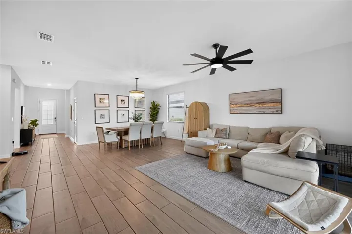 1385 Birdie Dr, Naples, Florida 34120