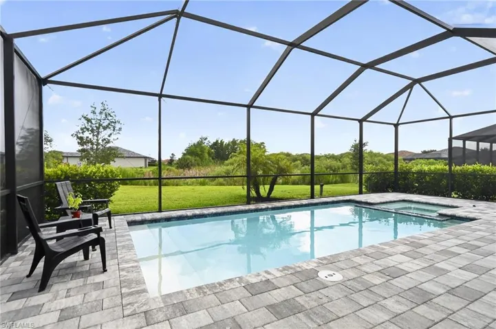 1385 Birdie Dr, Naples, Florida 34120