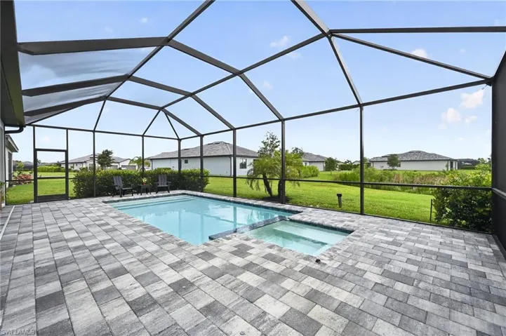 1385 Birdie Dr, Naples, Florida 34120