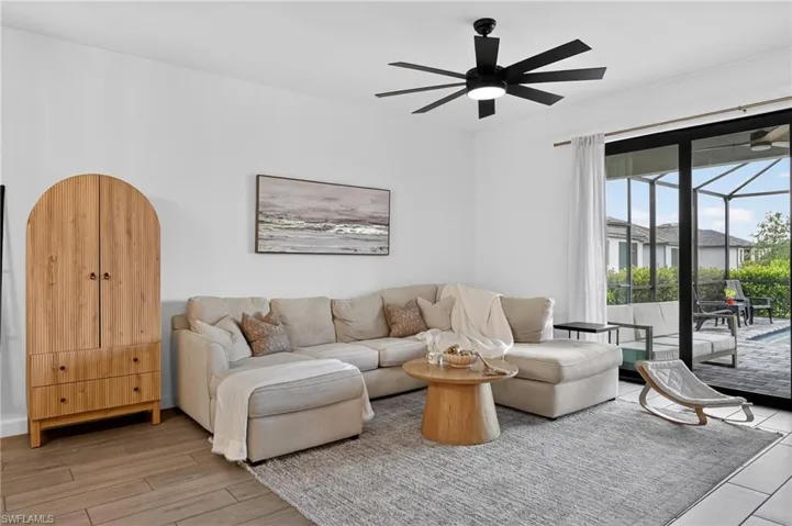 1385 Birdie Dr, Naples, Florida 34120
