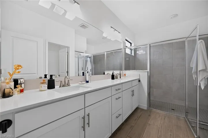 1385 Birdie Dr, Naples, Florida 34120
