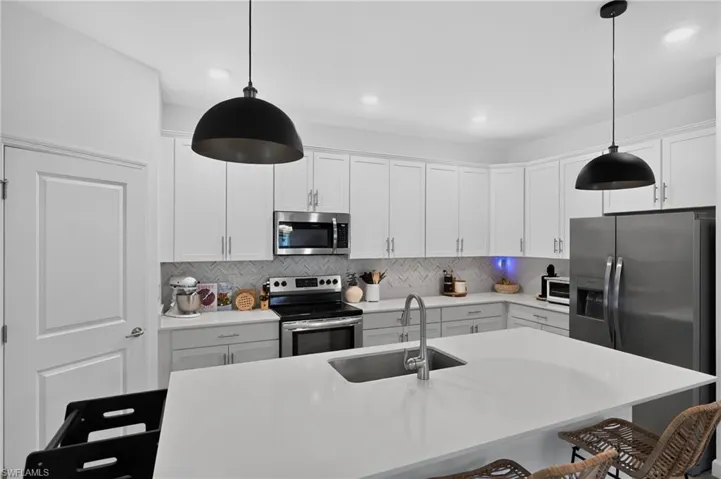 1385 Birdie Dr, Naples, Florida 34120