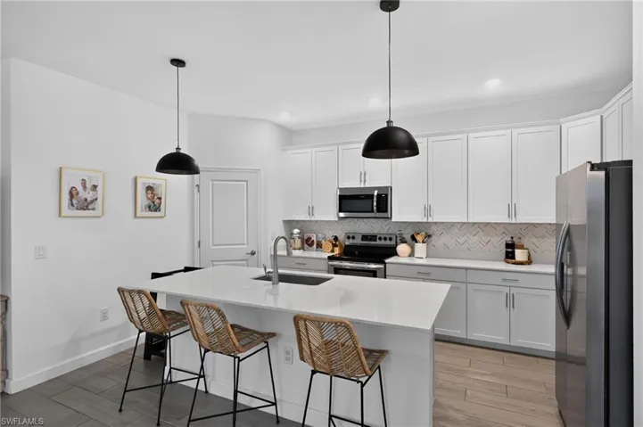 1385 Birdie Dr, Naples, Florida 34120