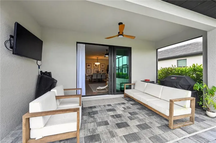 1385 Birdie Dr, Naples, Florida 34120