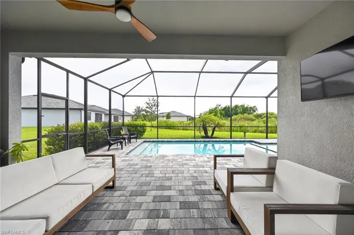 1385 Birdie Dr, Naples, Florida 34120
