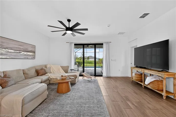 1385 Birdie Dr, Naples, Florida 34120