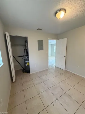 5517  6th  AVE, Fort Myers, FL 33907