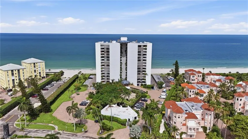 3951 Gulf Shore Blvd N 302, Naples, Florida 34103