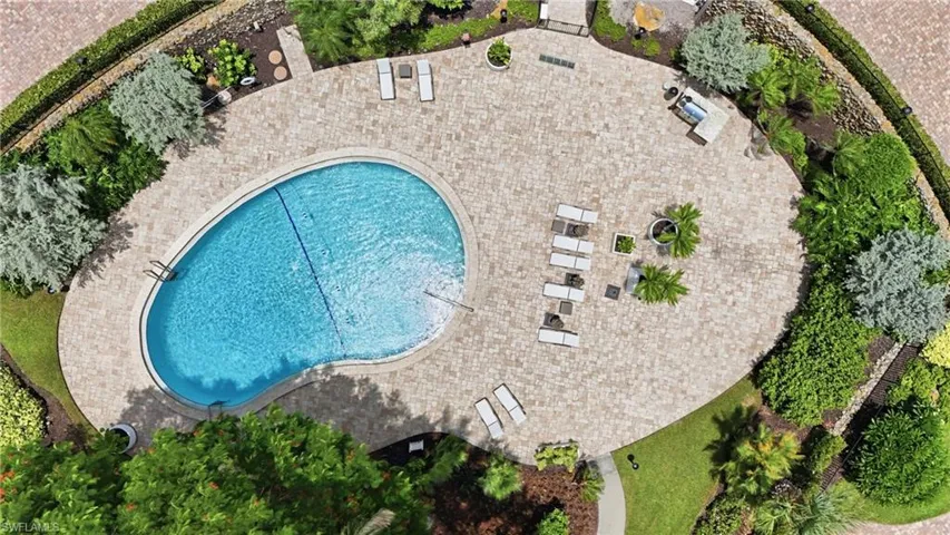 3951 Gulf Shore Blvd N 302, Naples, Florida 34103