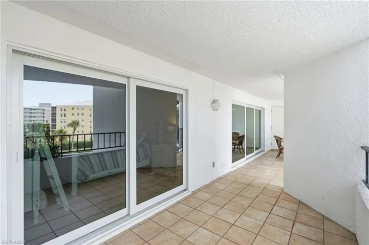 3951 Gulf Shore Blvd N 302, Naples, Florida 34103