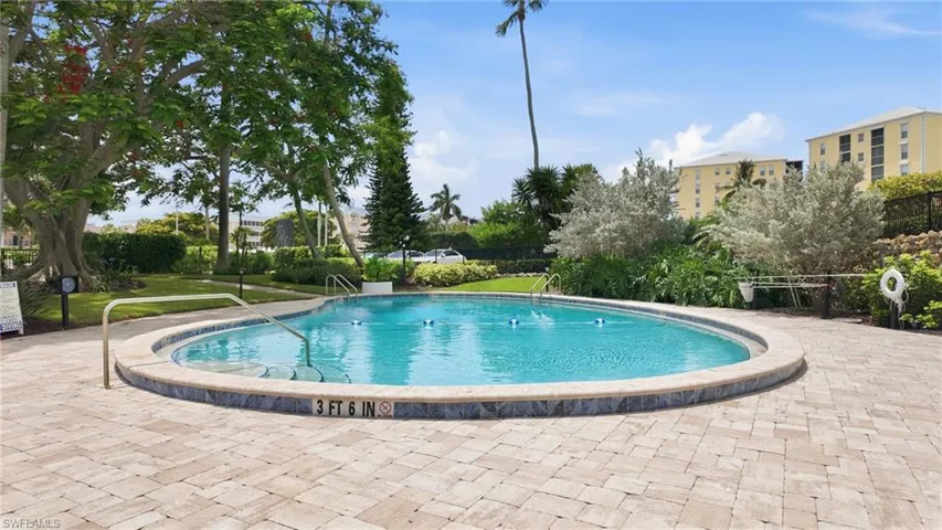 3951 Gulf Shore Blvd N 302, Naples, Florida 34103