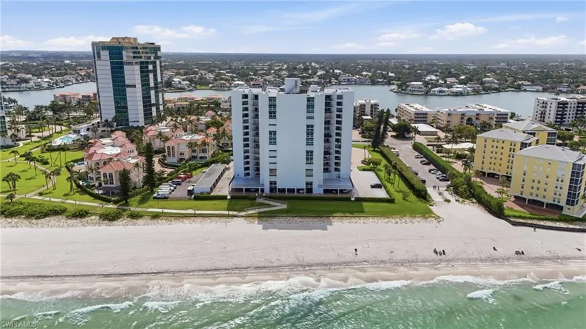 3951 Gulf Shore Blvd N 302, Naples, Florida 34103