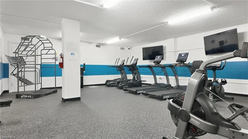 3951 Gulf Shore Blvd N 302, Naples, Florida 34103