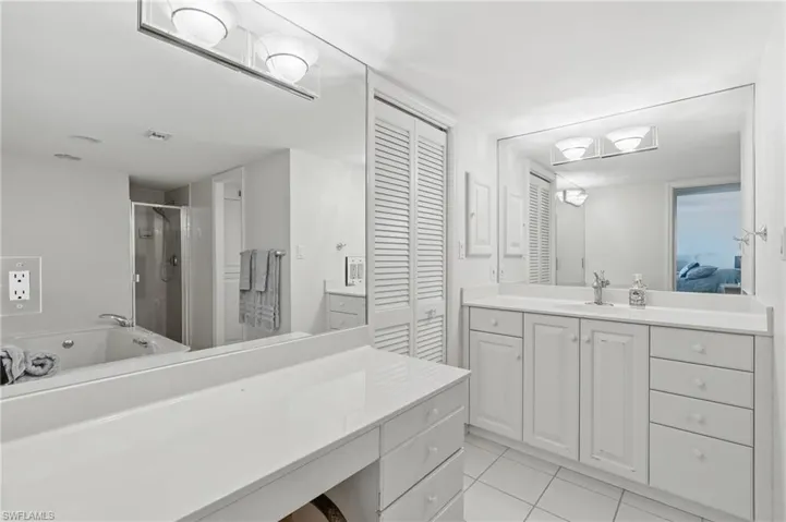 3951 Gulf Shore Blvd N 302, Naples, Florida 34103