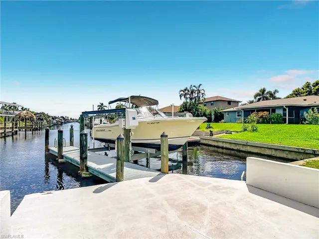 928 52nd St, Cape Coral, Florida 33914