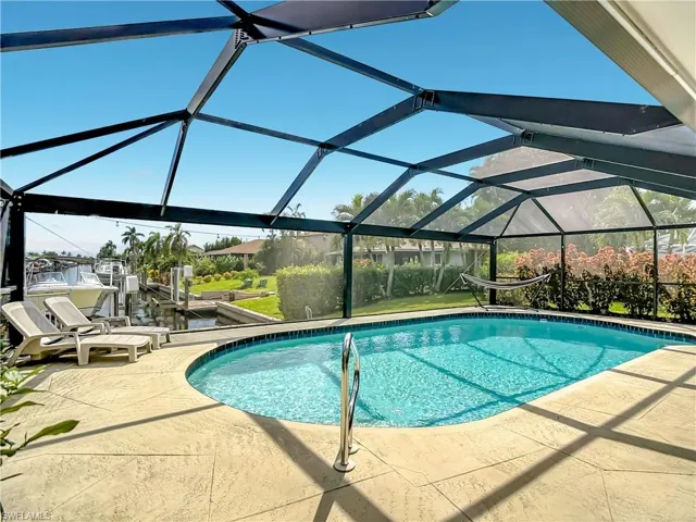 928 52nd St, Cape Coral, Florida 33914