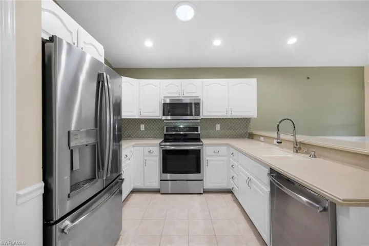 17740  Pineapple Palm  CT, North Fort Myers, FL 33917
