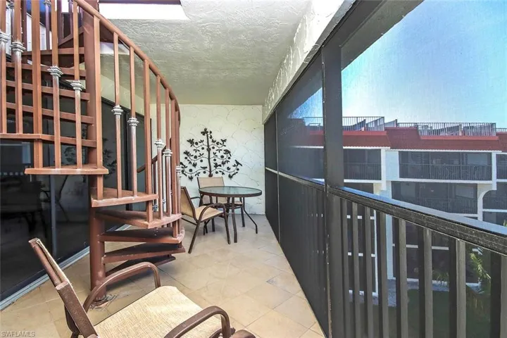 Spiral Staircase to Roof Top Deck