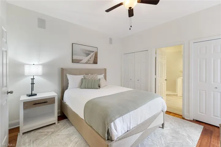 Large Guest Bedroom !!!