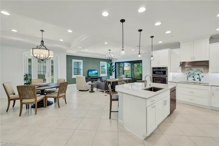 4560 Colony Villas Dr 1701, Bonita Springs, Florida 34134