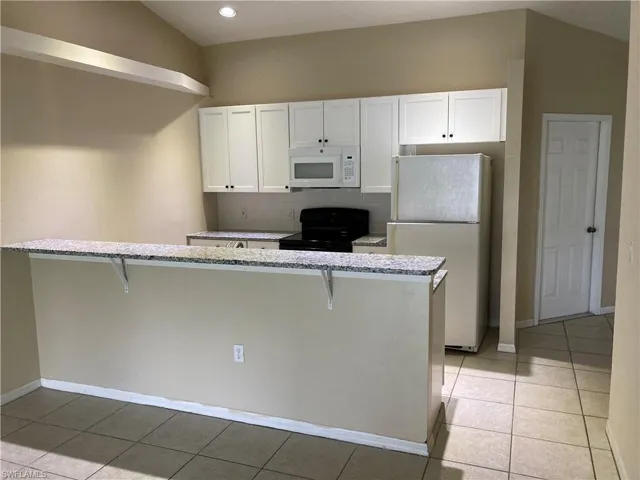 429 Se 24th Ave, Cape Coral, Florida 33990